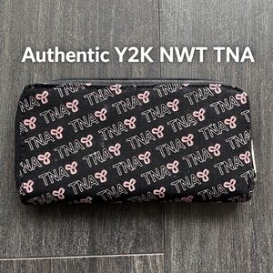 Y2K vintage ARITZIA TNA Black Zip Around Wallet Pink Logo Print BNWOT